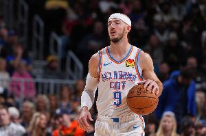 亚历山大谈卡鲁索0出手:他在自己的角色上一直是巨星