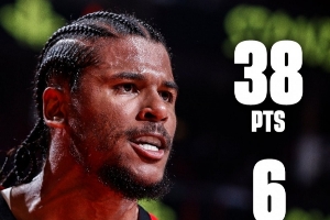 季后赛38分8记三分啥水平🤔仅16人&杰伦-格林最年轻 一人竟4次