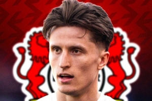 记者:药厂和奥尔曼就今夏转会达成口头协议,即将开始与波鸿谈判