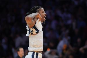 莫兰特打人后拿🔫冲进别人家?法官宣判:他是正当防卫😬