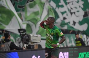 东体:法比奥多次咨询归化可能性&无关金钱 无法归化让他非常遗憾