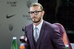 巴尔扎雷蒂:不认同孔蒂说夺冠是奇迹,单线作战夺冠是可以预见的