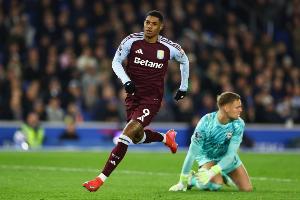 太阳报:维拉不想激活买断条款,曼联正与其商讨提前召回拉什福德